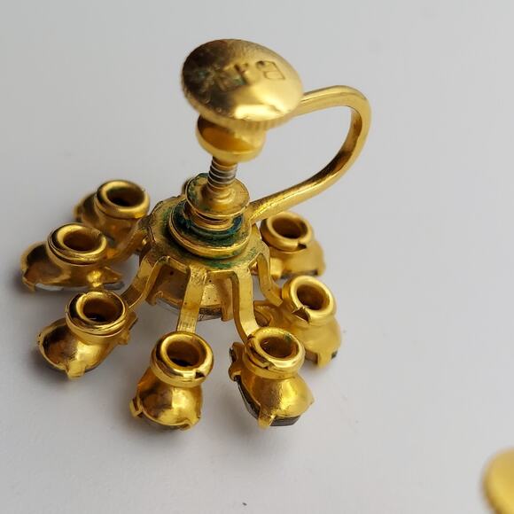 Vintage Bugbee Niles Atomic Star Screw Back Earrings BN Gold Tone Flower MCM - Picture 9 of 13